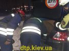 Покаліченого і без свідомості водія витягнули рятувальники