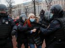 У Росії почались масові акції. Силовики пакують сотні мітингувальників по усій країні