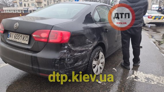 В Киева 24 января столкнулись сразу 7 автомобилей