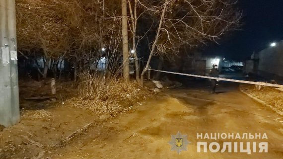 В Харькове неизвестный бросил посреди улицы гранату в 2-х братьев и убежал