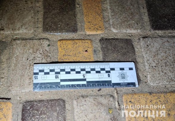 На Одещині 14-річний хлопець стріляв із пневматичного пістолета   на дитячому майданчику