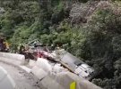 У Бразилії автобус із туристами зірвався у прірву. 21 загиблий