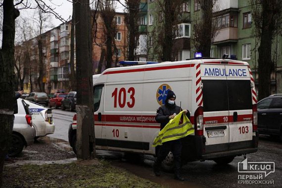 В Кривом Роге под колесами грузовика погибла школьница