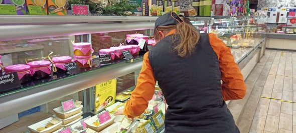 У Харкові магазини великих торгових мереж замінили всі цінники на україномовні