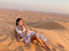 Бразильська модель   Луана Сандей влаштувала відверту фотосесію у пустелі Дубая