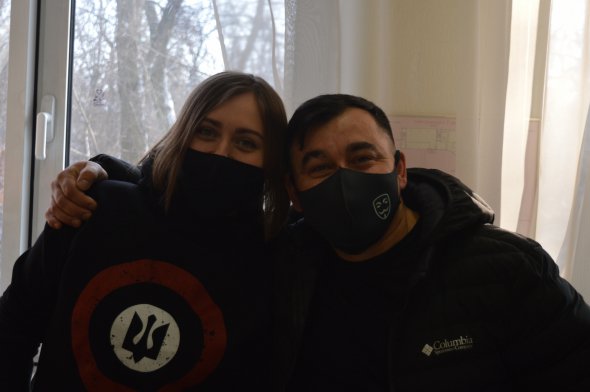 Переселенці з Криму та Донбасу прийшли підтримати ув язненого українського сержанта