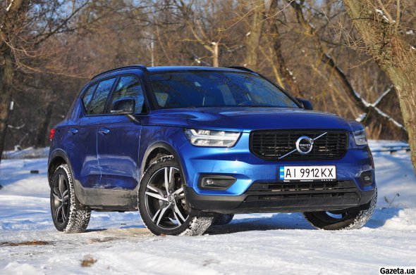 Volvo XC40 с плагин-гибридной технологией получил первое место в номинации «Компактные SUV» в рамках премии «Авто Лидер 2021» от AUTO.RIA.