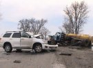 Від удару автомобіль Кузьми розвернувся на 90 градусів, а вантажівці ГАЗ-53 вирвало задній міст.
