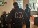 Щоб розповсюджувати свою інтернет-агітацію, зловмисники  створили та використовували низку профілів у соціальних мережах