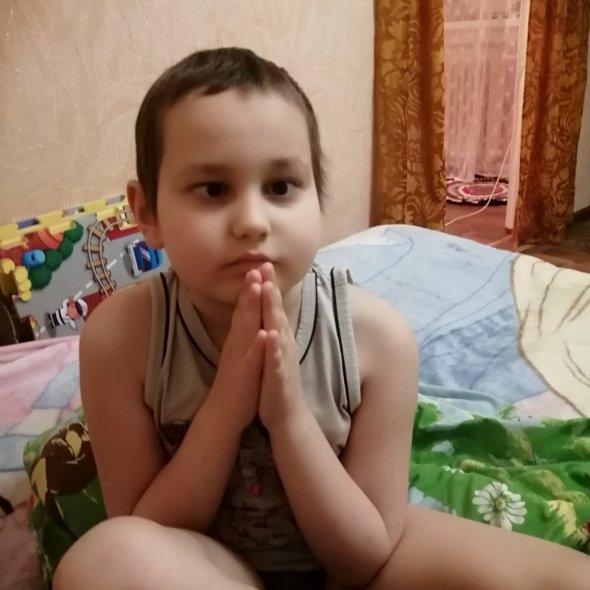 8-летний Никита Жирнов из Харькова лечит рак головного мозга. Чтобы не было рецидива, нужна иммунотерапия в Германии.