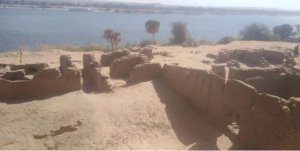 Археологи нашли остатки древнего храма