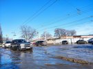 В Одесі через талий сніг на деяких вулицях стався потоп