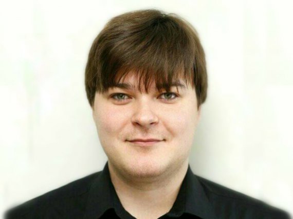 На Кіровоградщин  зіткнулися BMW і  ЗАЗ Славута.  Водій останнього 29-річний  Артем Язловецький  загинув на місці. Його дружина 26-річна  Анастасія  і двоє 3-річних синів  – у лікарні