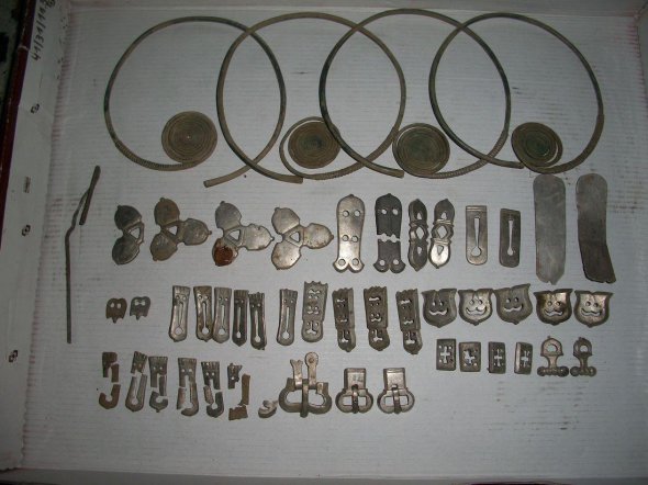 Чорні археологи виставили на аукціон артефакти з курганів Вінницької області. Повернути знахідки державі не вдалося