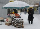 Україну засипало снігом. Найбільше дісталося Києву