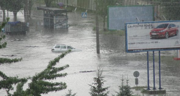 Украинские города подтопило дождями