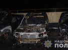 У Києві 26-річний чоловік помстився колишньому співмешканки, спаливши його авто.  Від загорання авто Subaru вогонь пошкодив ще 2 машини, припарковані поруч