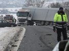 У Чехії в ДТП загинули 2 українці. Їхали у мікроавтобусі, який зіткнувся з вантажівкою