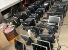 Зловмисники представлялися співробітниками банку і випитували у потерпілих реквізити банківських карт. Фото: Нацполіція