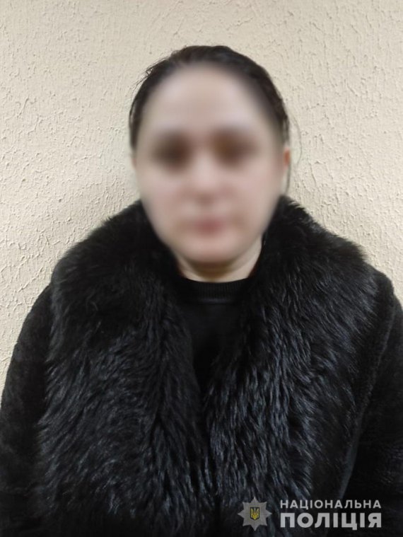 67-річна мешканка Прилук на Чернігівщині  віддала шахрайкам мільйон гривень, аби «зняти порчу». Зловмисниць затримали