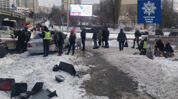 У Києві 22-річний водій Mercedes   під кайфом влаштував масштабну аварію з постраждалими