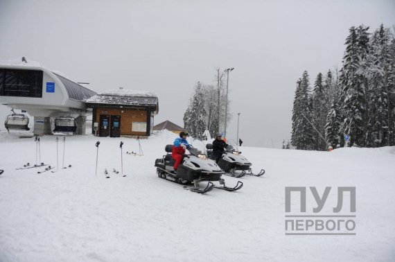 Путин и Лукашенко обменялись комплиментами на переговорах и пошли кататься на лыжах.