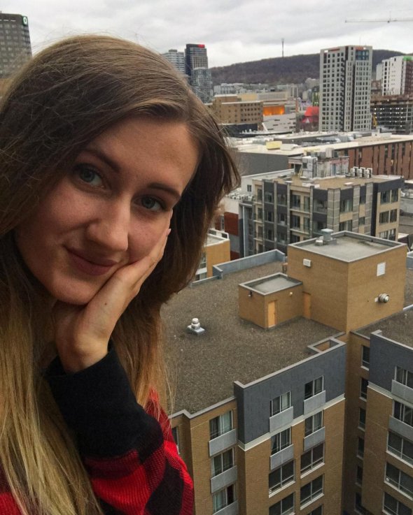 Валентина Мізюк навчається в університеті Concordia в Монреалі на журналіста. 