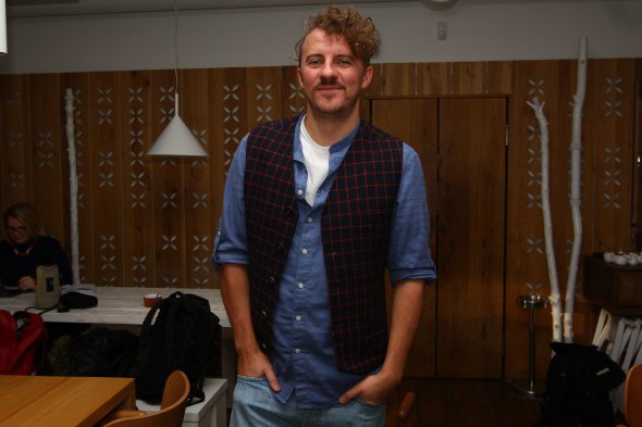 "Сейчас я осваиваю новые профессиональные слова, чтобы быть с молодыми кулинарами на одной волне", - сказал Евгений Клопотенко.