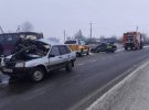На Харківщині зіткнулися легковик і пасажирський автобус. Двоє загиблих