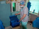 Почали вакцинувати лікарів та військових на Донбасі