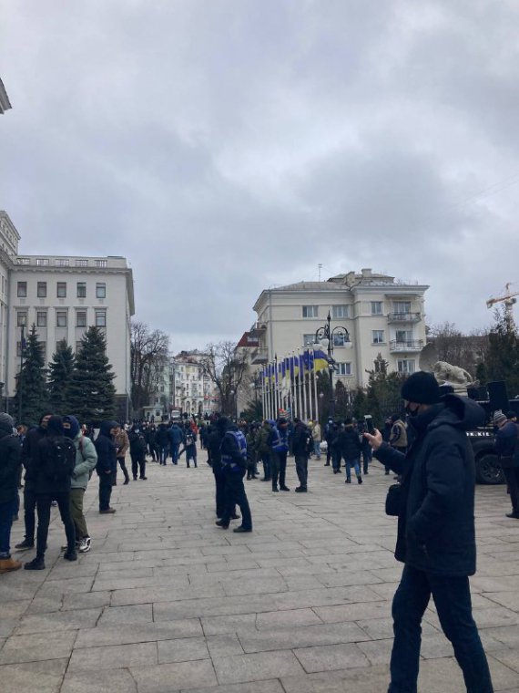 В субботу 27 февраля в Офисом президента более тысячи человек собралась на акцию "Справедливость Стерненку - справедливость всем"