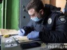 В Мариуполе в арендованной квартире нашли мертвыми 19-летнюю Алину и 23-летнего Даниила. Тела обнаружил хозяин квартиры. Все обстоятельства смерти пары устанавливают следователи