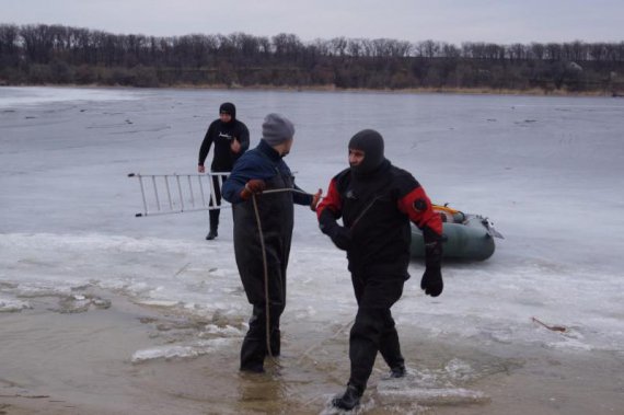 2 березня у Запоріжжі двоє дітей пішли під лід. Дівчинку врятували, хлопчик не вижив