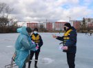 3 февраля в Харькове спасатели провели провели занятия по безопасности людей на льду