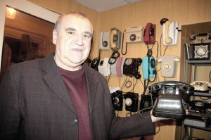Валерій Полтавець перший дисковий телефон купив майже 30 років тому. Зберігає експонати у своєму офісі в ­Полтаві