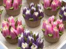 Рецепт ніжних капкейків і прикраси по-весняному