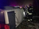 На трасі Київ-Чоп зіткнулися Hundai Elantra та Peugeot Partner. Загинув пасажир легковика. Ще 3 чоловіків скалічилися