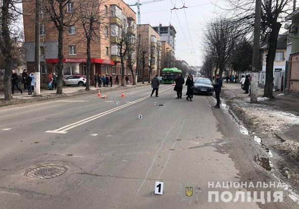 Водій утік. Поліцейські неподалік від місця ДТП  знайшли покинуте авто