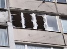У багатоповерхівці  у Бердянську Запорізької області стався вибух.  Загинули 2 чоловіків, жінка в лікарні. Що рвонуло - з'ясовують експерти