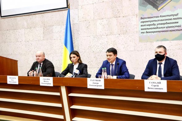 Важливо вдосконалити законодавство про вищу освіту в частині забезпечення першого робочого місця для випускників вишів - Лабазюк. Фото: Facebook