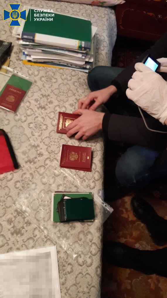 Мешканець Закарпаття підробляв документи для отримання громадянства Угорщини