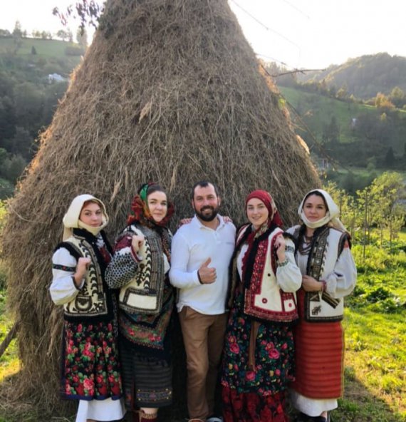 Різниці між чоловічим та жіночим кептарем не було