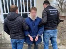 На Киевщине зарезали 47-летнего мужчину. Его убийство 19-летнему приятелю заказал 19-летний сын