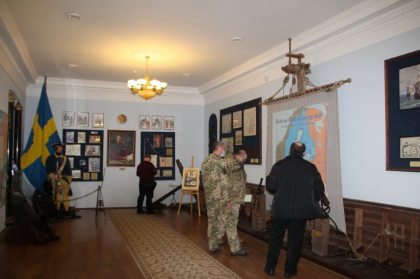 У музеї Полтавської битви відкрили виставку, присвячену Івану Мазепі та розвінчали міфиросійської пропаганди