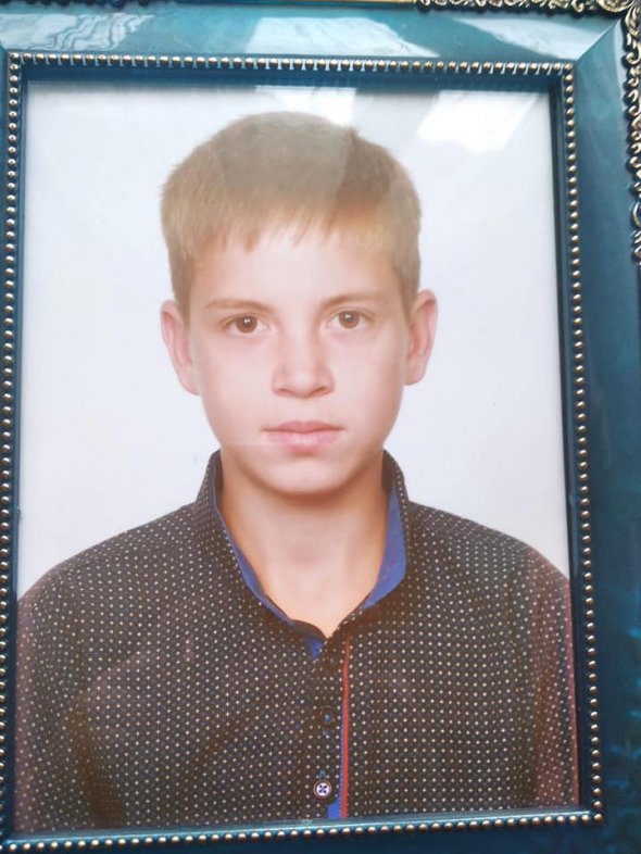 На Житомирщині   тривають пошуки 17-річного Івана Мисливого з Радомишля.  Хлопець 18 березня   пішов з дому і не повернувся