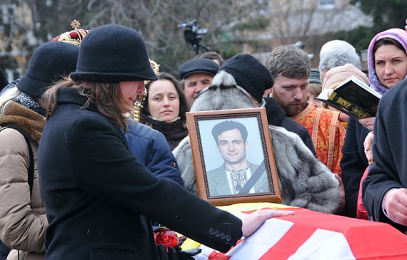 Поховали Георгія Ґонґадзе біля Церкви Миколи Набережного, яку покійний постійно відвідував. Православний кам'яний храм, належав Українській автокефальній православній церкві. Стоїть неподалік від Дніпро, на вулиці Григорія Сковороди