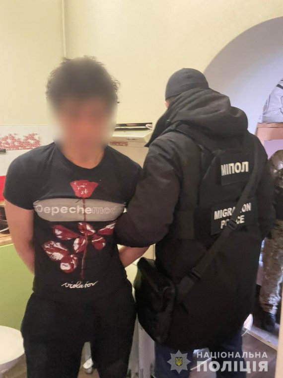 В Одессе полицейские задержали криминального авторитета из Закавказья. Находился в розыске с сентября прошлого год