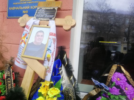 У Запоріжжі  попрощались зі вбитим викладачем ЗНУ 50-річним Луайєм Файцалем Муцом