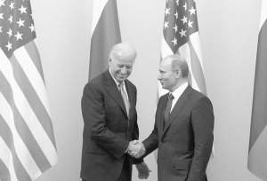 Президент Сполучених Штатів Америки Джо Байден зустрічався з російським лідером Володимиром Путіним 10 березня 2011 року в Москві. Перший був тоді віцепрезидентом Сполучених Штатів, другий — прем'єр-міністром Російської Федерації