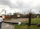 В США штат Алабама накрыли 8 мощных торнадо. Погибли по меньшей мере 5 человек.